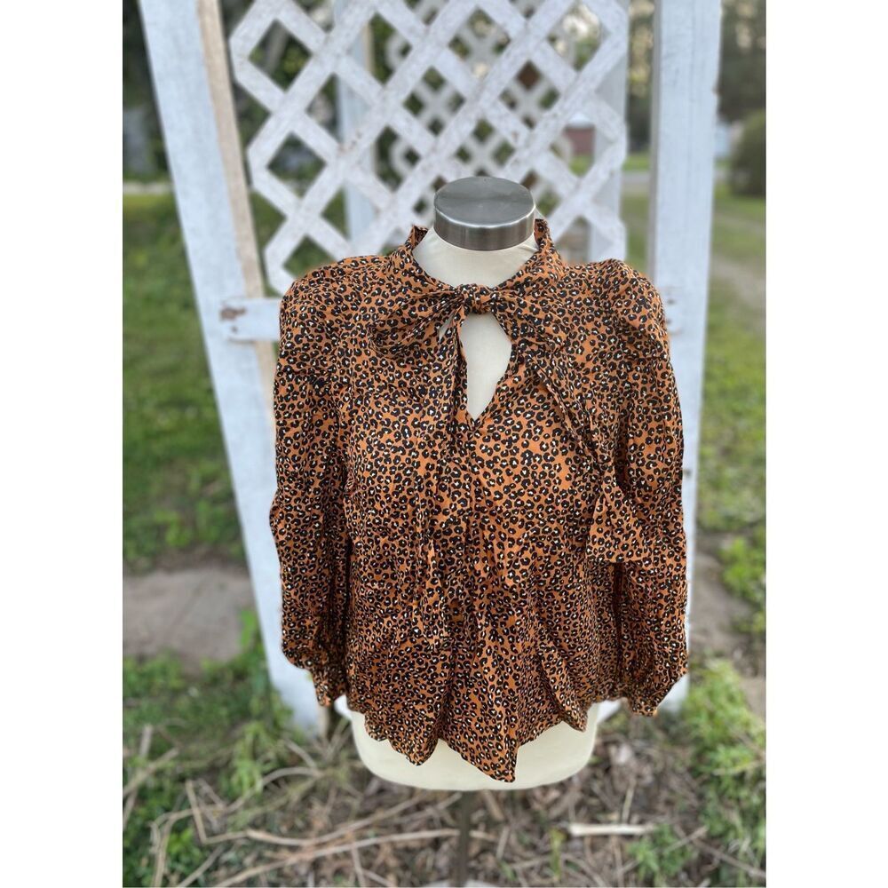 Who What Wear Orange Leopard Tie Neck Small Boutique Long Sleeve